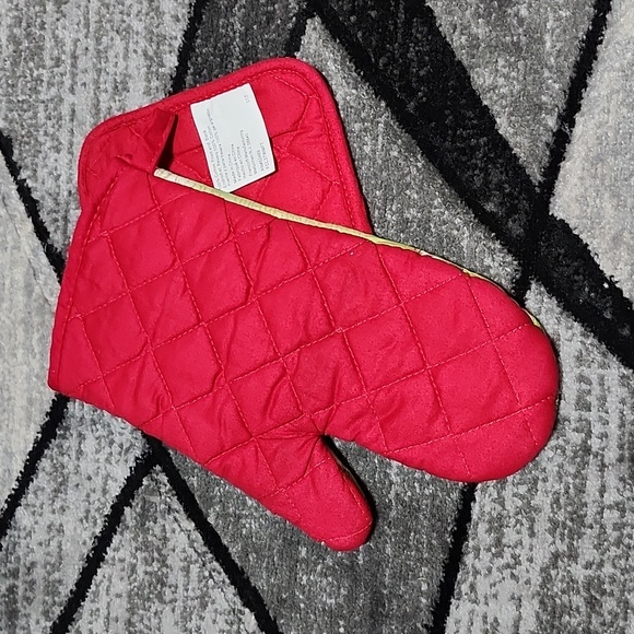 WOMEN OWNED & MAINSTAYS OVEN MITT & POTHOLDER BUNDLE - Picture 5 of 12